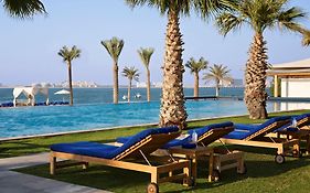 Doubletree By Hilton Jumeirah Beach Hotell 4*